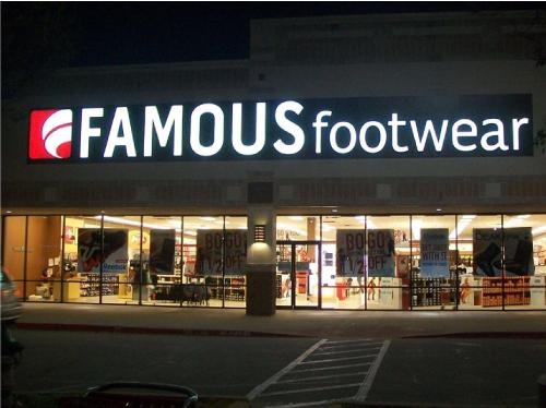 chữ mica nổi gắn tường 1