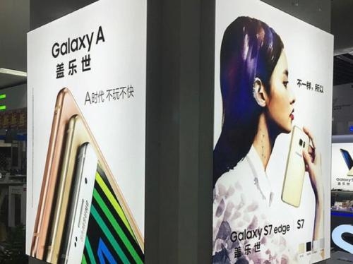 hộp đèn bạt cao cấp