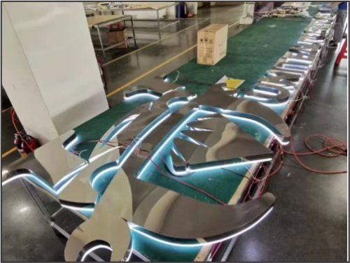 thi công bảng hiệu